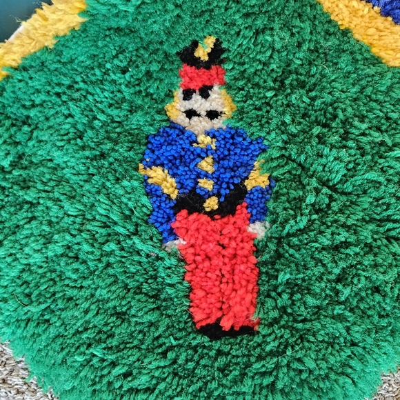 HANDMADE LATCH HOOK CHRISTMAS TREE SKIRT 41"X41" VTG HOLIDAY DECOR RETRO - Picture 5 of 8